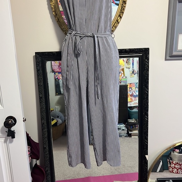 Romper jumpsuit - Picture 3 of 10